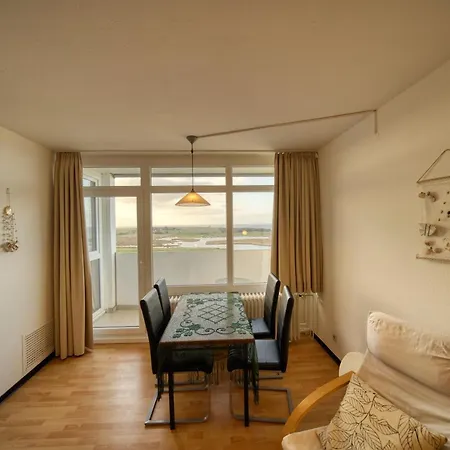 - Haus H, App 0h1111 Apartment